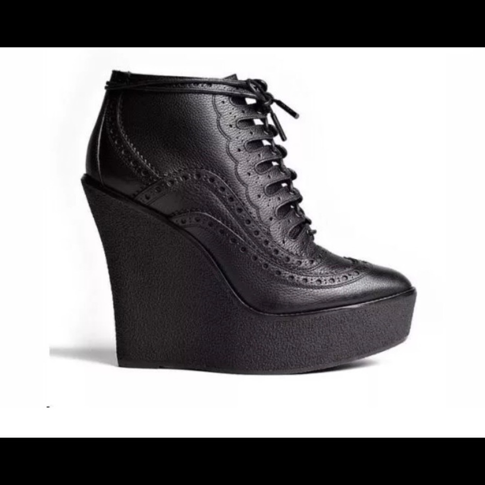 *BURBERRY* Prorsum Brogue Pencombe Leather Wedges